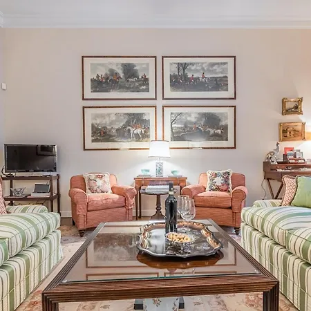 Apartman Plum Guide - Trajan's Chambers *